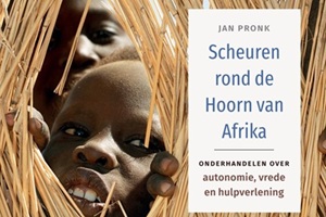 2511 boekworc hoorn afrika 3